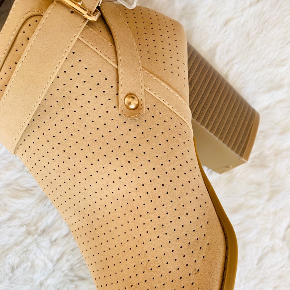Last one!‼️❗️🆕Taupe Peep Toe Ankle Boots - Picture 3 of 6